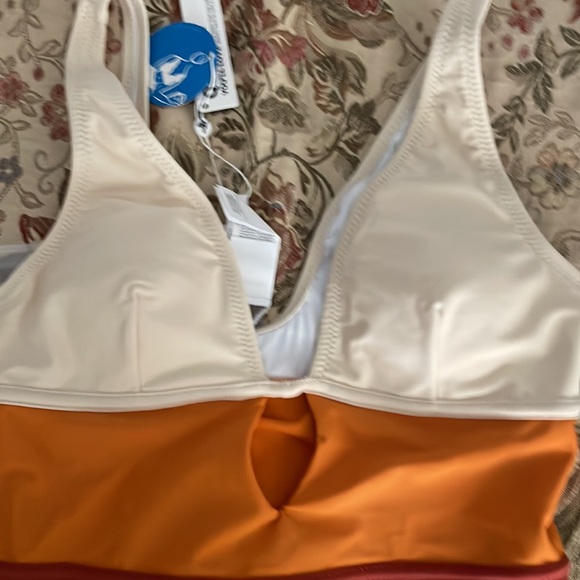 Cupshe One Piece size Small - Picture 2 of 3